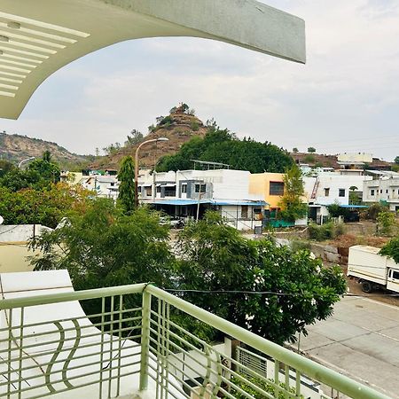 Private & Elegant 3Bhk Villa, Hillside Hideaway, 10 Mins From Mh Bus Stand Аурангабад Экстерьер фото