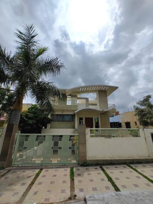 Private & Elegant 3Bhk Villa, Hillside Hideaway, 10 Mins From Mh Bus Stand Аурангабад Экстерьер фото